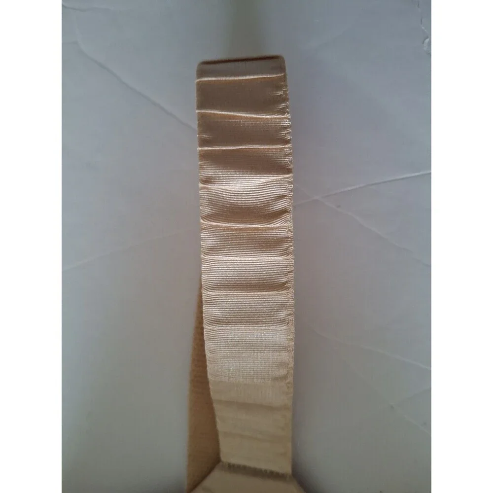 Vanity Fair Effortless Wire Free Bra Size 38DD Beige Tan Plunge 77164